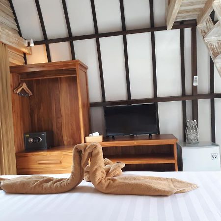 Coco Bale Hotel Gili Meno Exterior foto