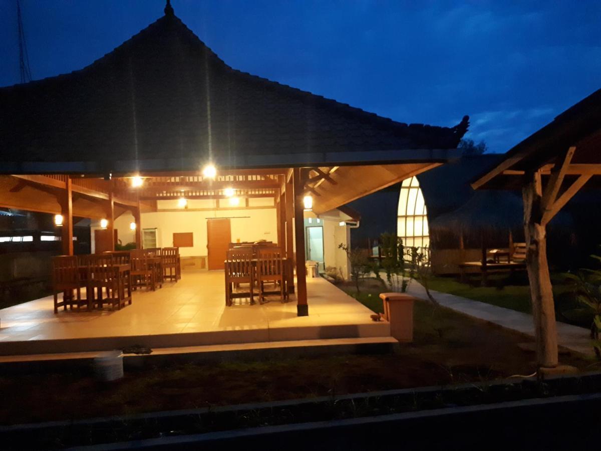 Coco Bale Hotel Gili Meno Exterior foto