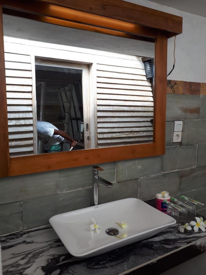 Coco Bale Hotel Gili Meno Exterior foto