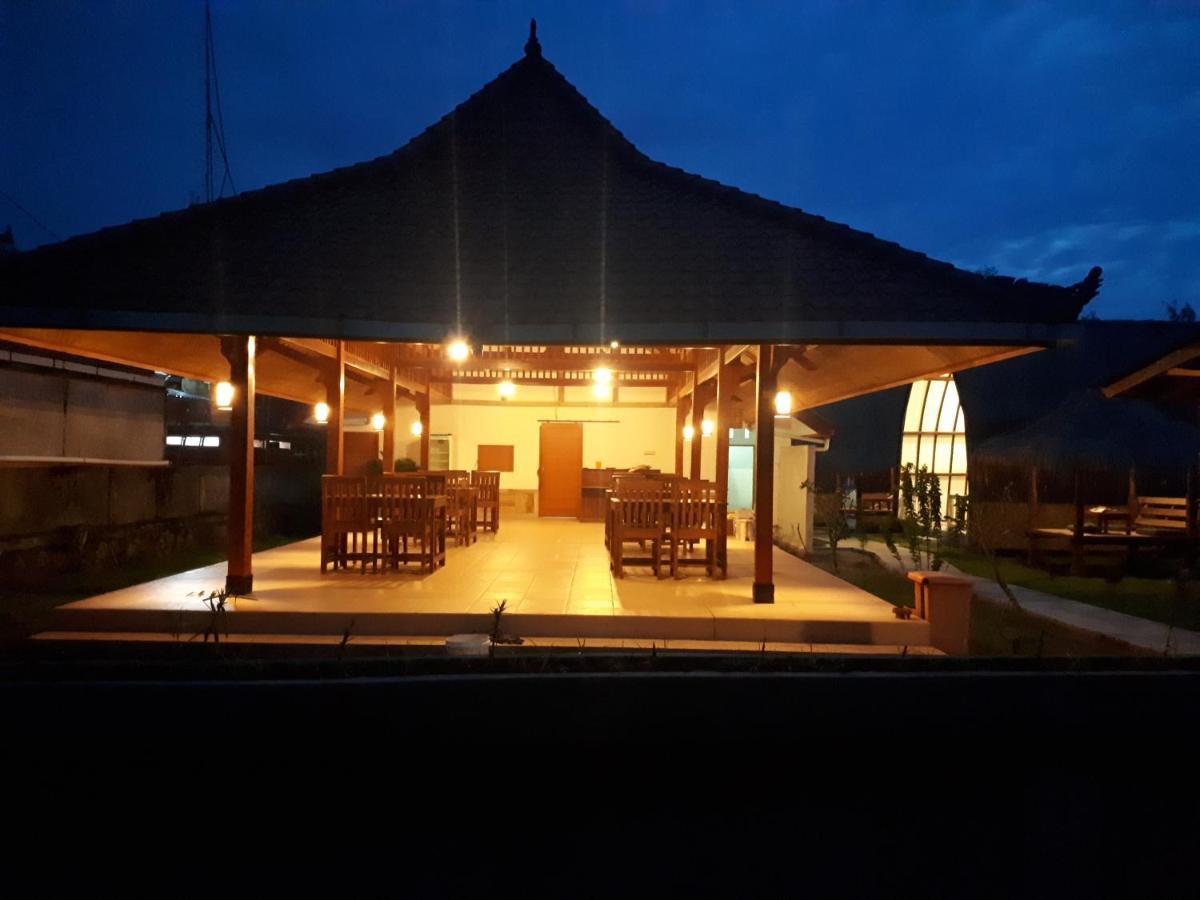 Coco Bale Hotel Gili Meno Exterior foto