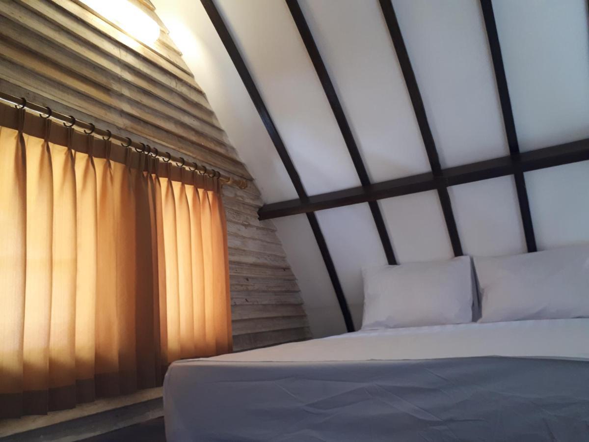 Coco Bale Hotel Gili Meno Exterior foto