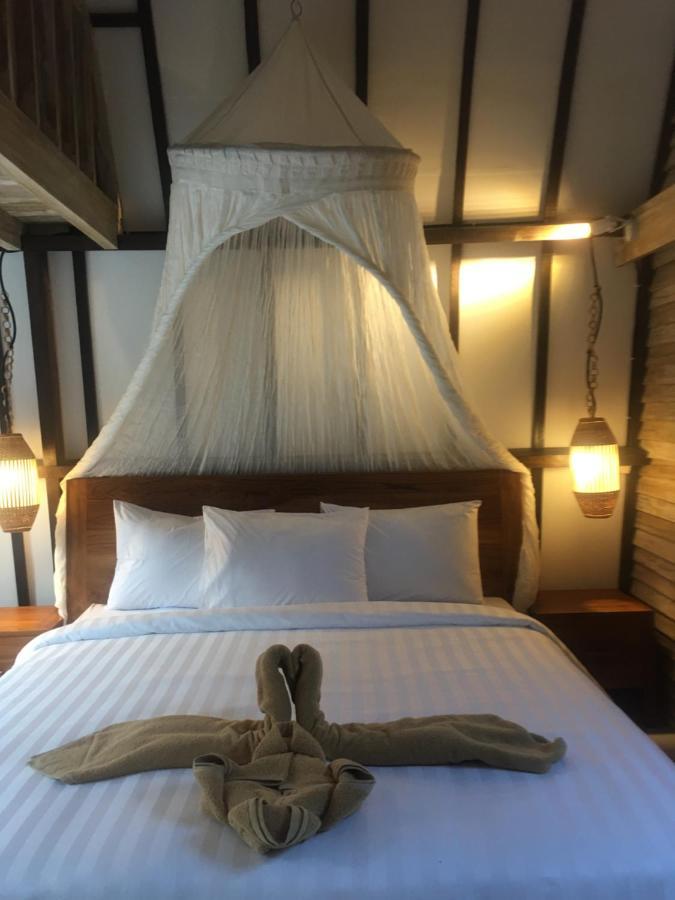 Coco Bale Hotel Gili Meno Exterior foto