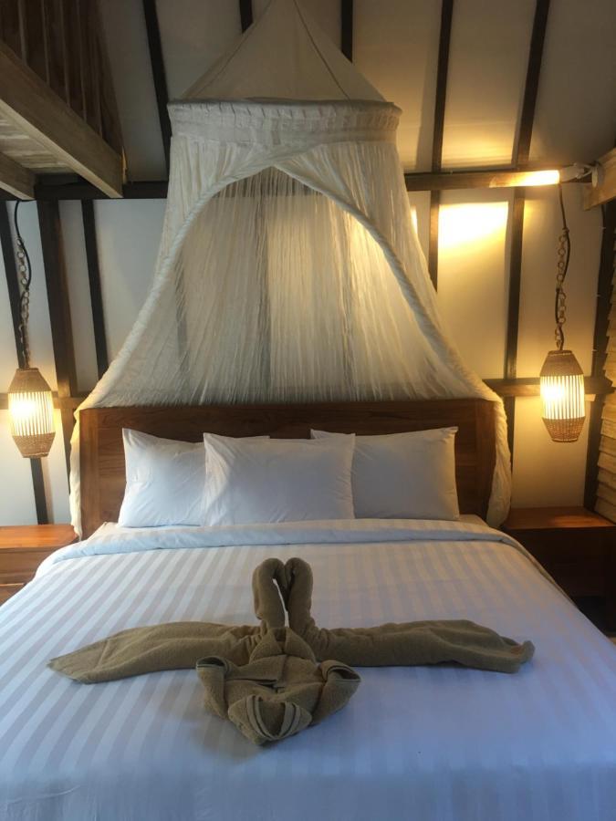 Coco Bale Hotel Gili Meno Exterior foto