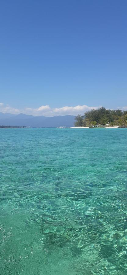 Coco Bale Hotel Gili Meno Exterior foto